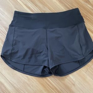 NWOT LuluLemon Speed Up High-Rise Lined Short 4”